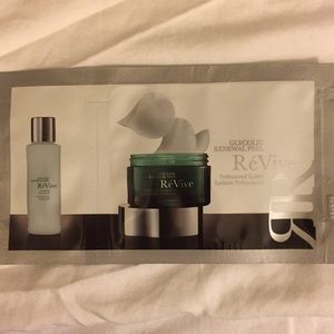 GLYCOLIC RENEWAL PEEL TREATMENT TRIAL PACK